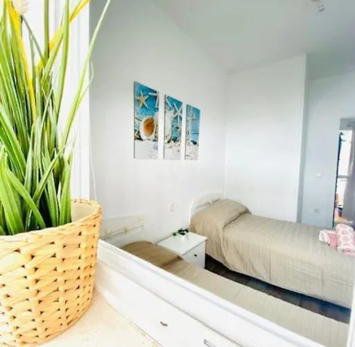 Apartament Apartamento*carolapo*con Patio Interior Y Garage